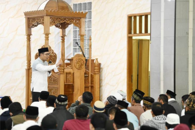Ridwan Kamil Ajak Masyarakat Makmurkan Tempat Ibadah