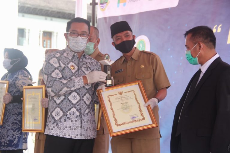 MTs Negeri 3 Garut Raih Penghargaan Sekolah Adiwiyata Dari Gubernur Jawa Barat