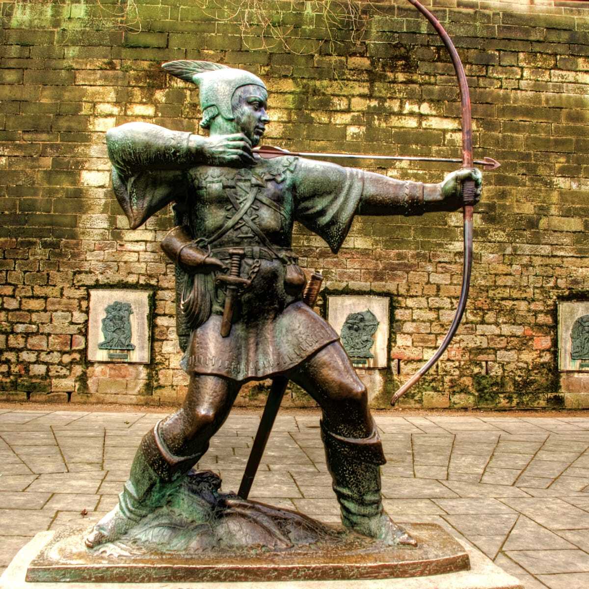 Johny Indo, Robin Hood Kelahiran Garut