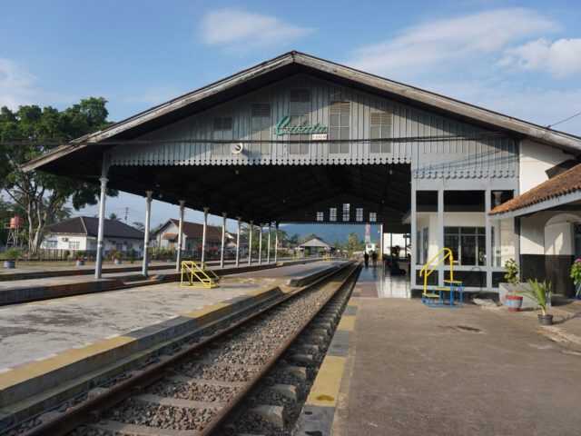 Jalur Kereta Api Garut - Cikajang, Jalur penghubung Pesisir Selatan Jawa