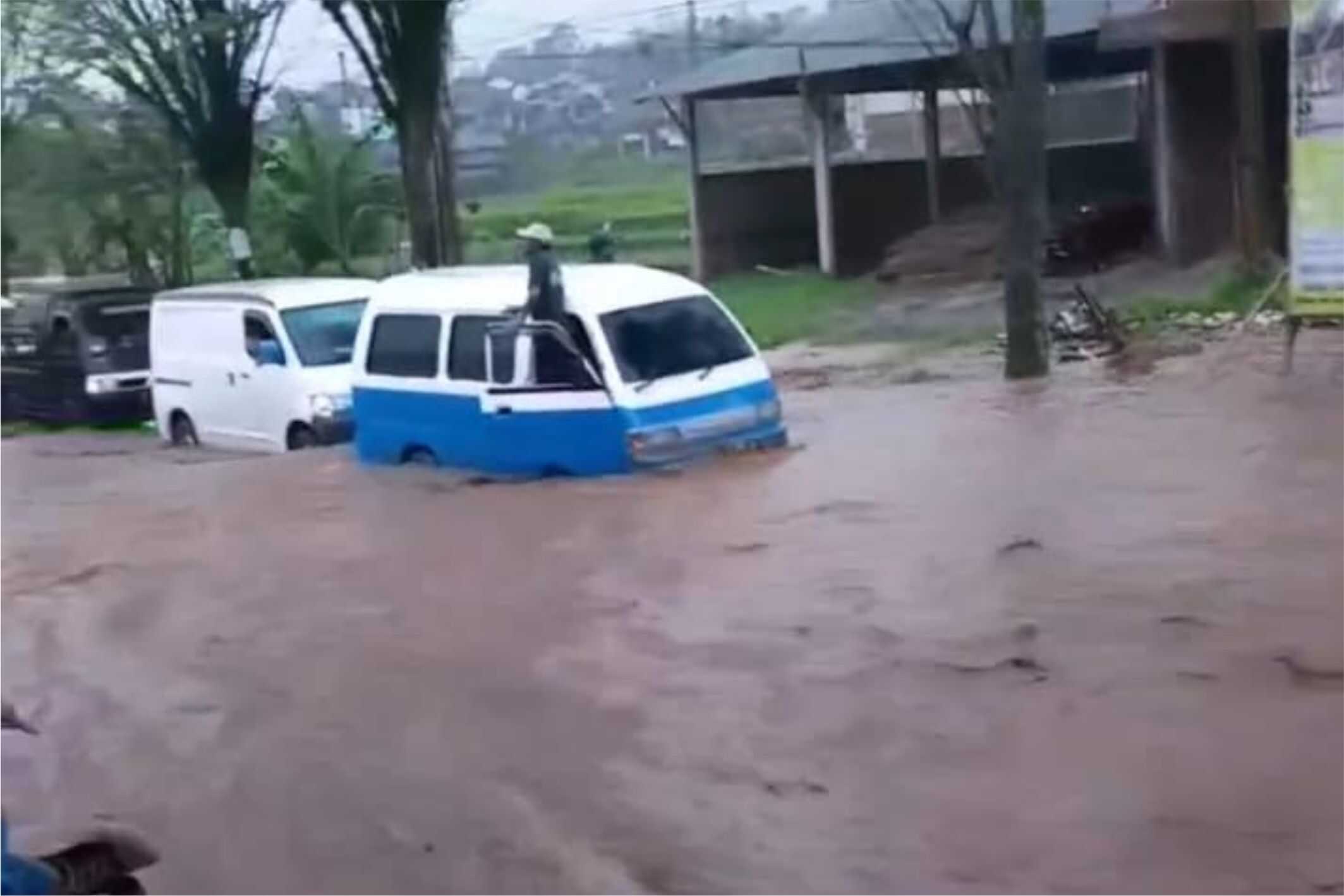 Hujan Lebat Kemarin Sore, Empat Kecamatan di Garut Terendam Banjir