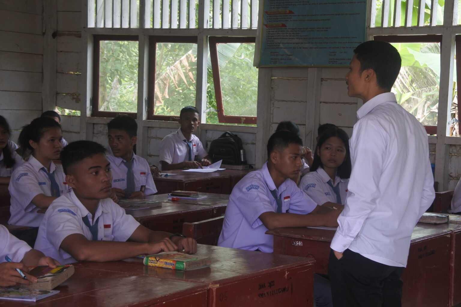 25 Catatan Wali Kelas di Rapor SMK Semester 1 (Ganjil) yang Memotivasi