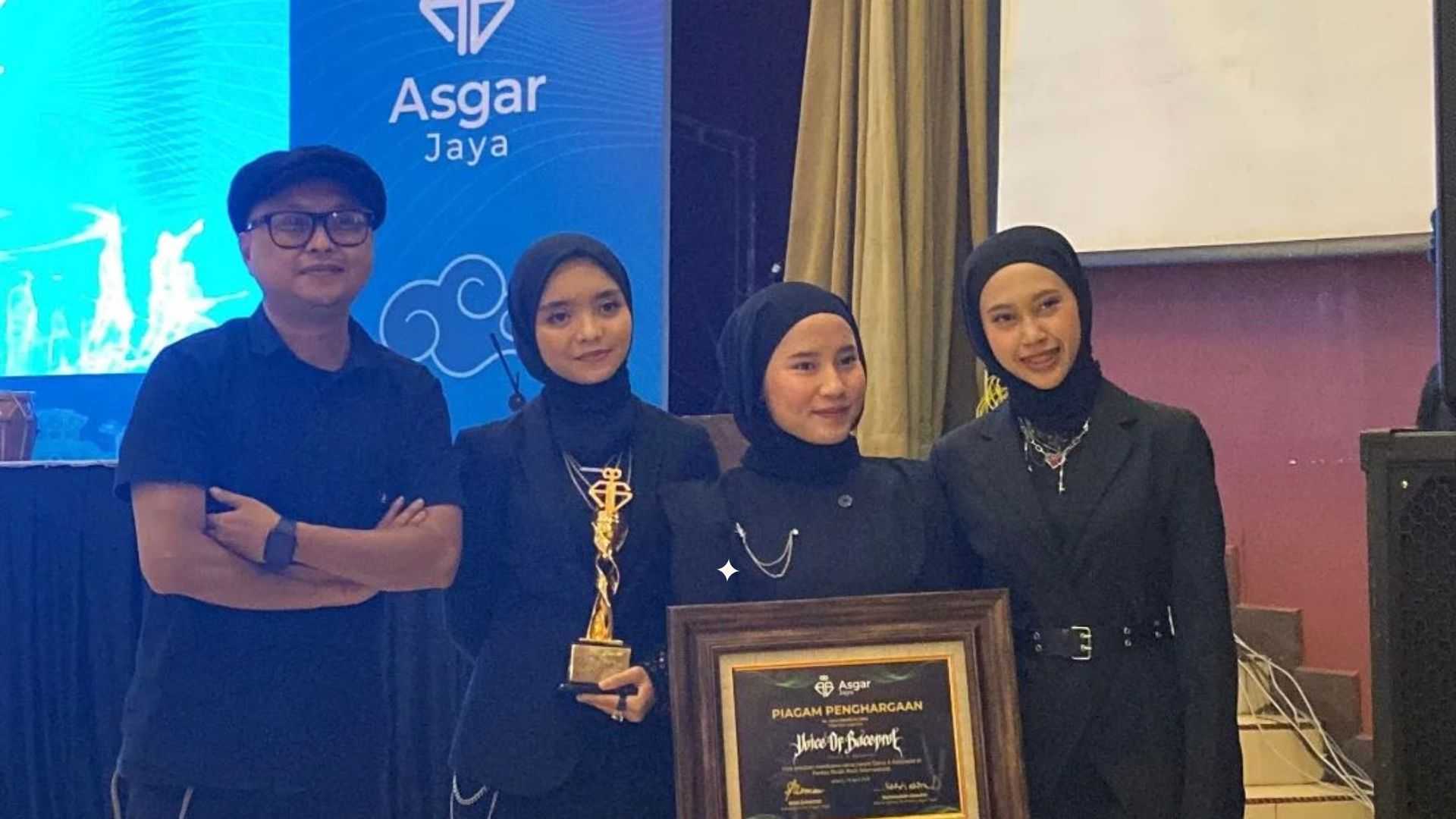 Mendunia Tapi Tetap "Asgar", Voice of Baceprot Raih Penghargaan di Asgar Jaya Award 2026
